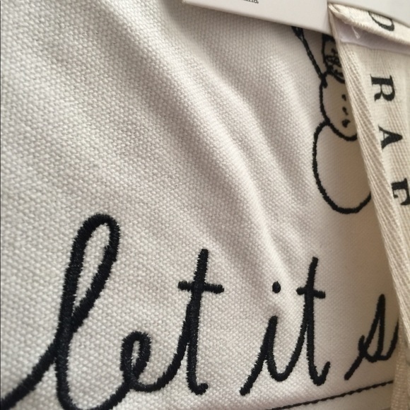 NWT‎ Rae Dunn Blanket - Picture 3 of 5